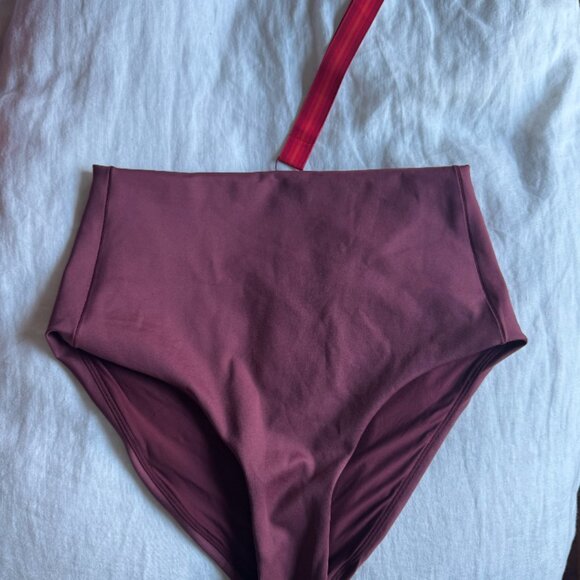 NEW WITH TAGS - LEFT ON FRIDAY High Tide Swim Bottoms L in Desert plum - Picture 4 of 4